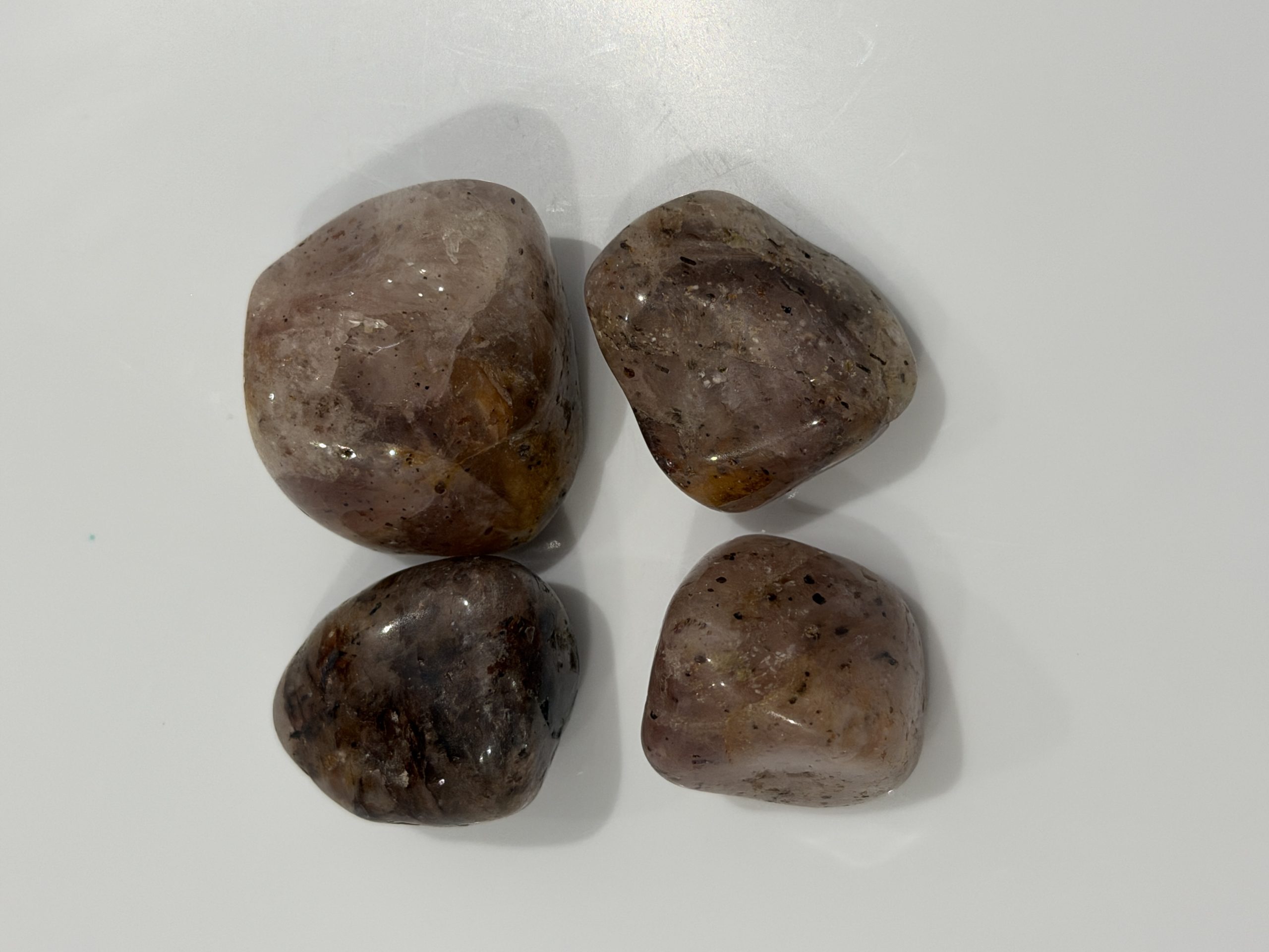 Tumbled Hilutite